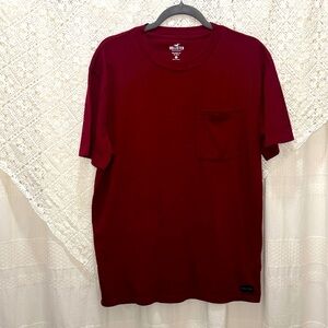 Hollister Men's Burgundy Short Sleeve Tee